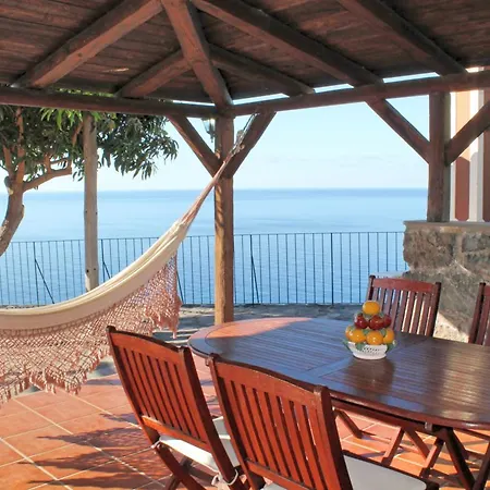 Ourmadeira - Stonecliff Cottage, Countryside Retreat Летний дом Кальета