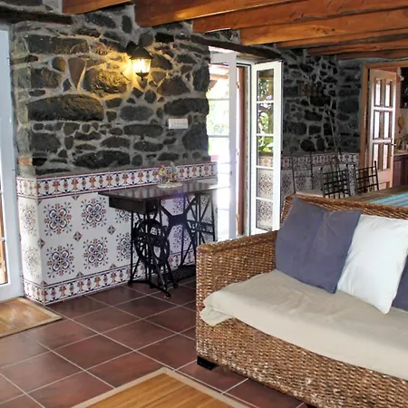 Ourmadeira - Stonecliff Cottage, Countryside Retreat Летний дом Кальета