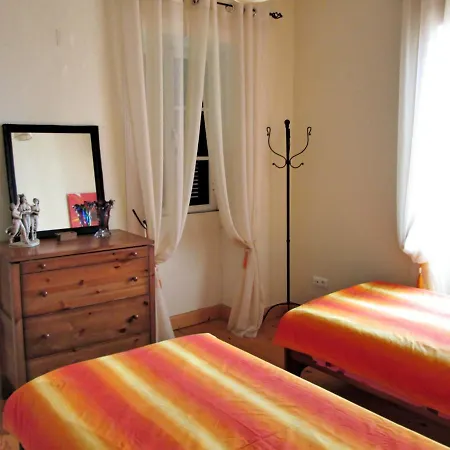 Kır Evi Ourmadeira - Stonecliff Cottage, Countryside Retreat *