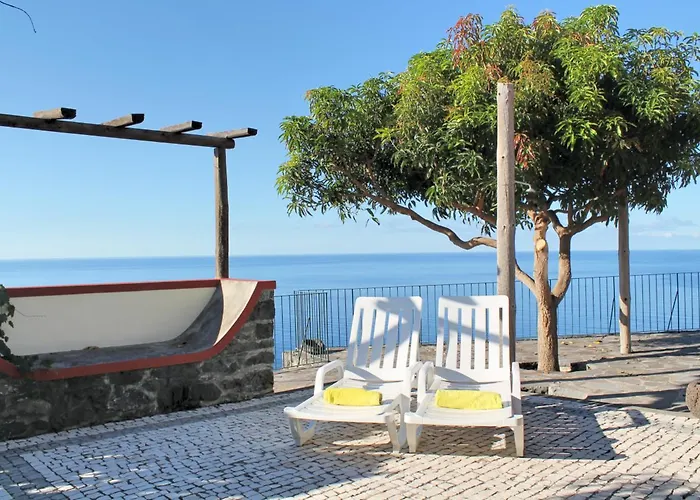 Ourmadeira - Stonecliff * Calheta (Madeira)